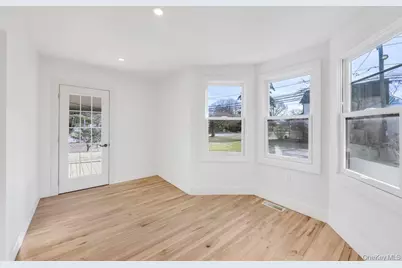 195 Brook Street, Oakdale, NY 11769 - Photo 14