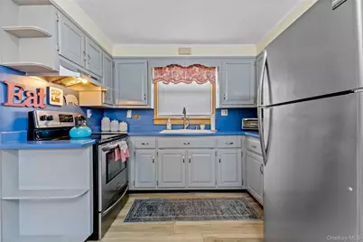 93 Albany Street, Poughkeepsie, NY 12601 - Photo 8