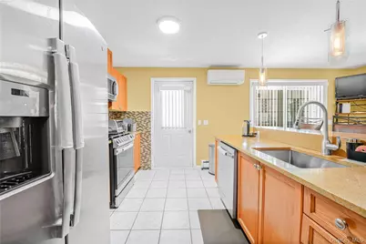 309 Mundy Lane, Mount Vernon, NY 10550 - Photo 6