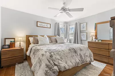 85 Cotter Street, West Islip, NY 11795 - Photo 12