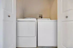 56 Snowdance Ln, Smithtown, NY 11787 - Photo 40