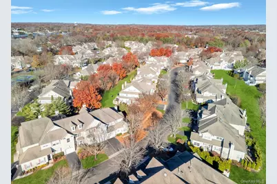 56 Snowdance Lane, Smithtown, NY 11787 - Photo 10