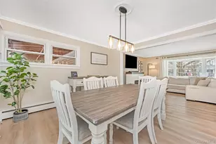 360 Renee Dr, Bayport, NY 11705 - Photo 8