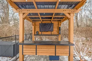 360 Renee Dr, Bayport, NY 11705 - Photo 24