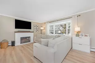 360 Renee Dr, Bayport, NY 11705 - Photo 4