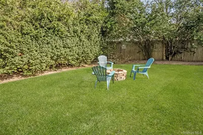 360 Renee Drive, Bayport, NY 11705 - Photo 26
