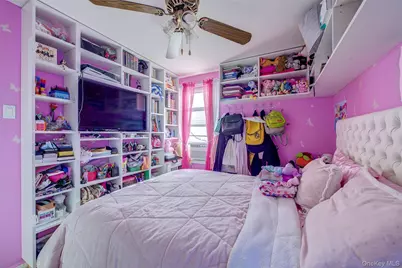 8848 201 St, Hollis, NY 11423 - Photo 20