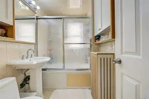 88-48 201st St, Hollis, NY 11423 - Photo 22