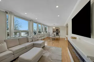 2 Channing Pl, Eastchester, NY 10709 - Photo 8