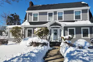 268 Locust Ave, Freeport, NY 11520 - Photo 4