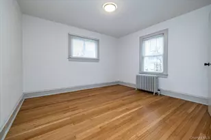 21 Twin Lawns Ave, Hicksville, NY 11801 - Photo 12