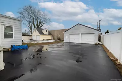 21 Twinlawns Avenue, Hicksville, NY 11801 - Photo 2