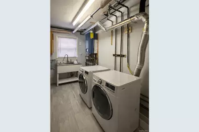 155 Beach 127th Street, Rockaway Park, NY 11694 - Photo 14