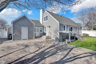 45 Gregory Ave, Merrick, NY 11566 - Photo 36