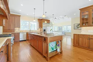 53 Harvest Dr, Scarsdale, NY 10583 - Photo 10