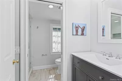 10 Middle Hollow Road, Lloyd Harbor, NY 11743 - Photo 26