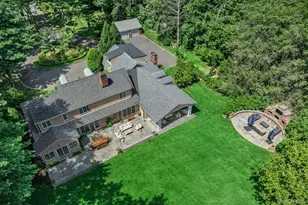 10 Middle Hollow Rd, Lloyd Harbor, NY 11743 - Photo 38