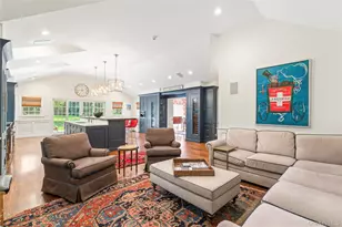 10 Middle Hollow Rd, Lloyd Harbor, NY 11743 - Photo 10