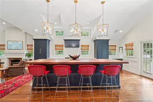 10 Middle Hollow Rd, Lloyd Harbor, NY 11743 - Photo 12