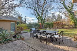 79 Meadow Woods Rd, Great Neck, NY 11020 - Photo 16