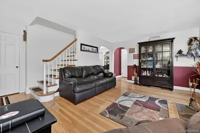 69 S Airmont Road, Suffern, NY 10901 - Photo 4