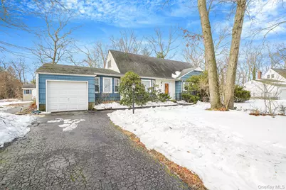 4 Orchid Drive, Port Jefferson Station, NY 11776 - Photo 2