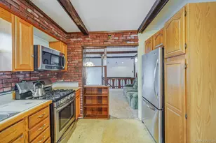 4 Orchid Dr, Port Jefferson Station, NY 11776 - Photo 8