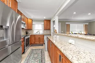 2463 Lindy Rd, Westbury, NY 11590 - Photo 6