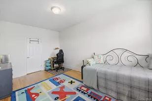 43 Calton Rd, New Rochelle, NY 10804 - Photo 16