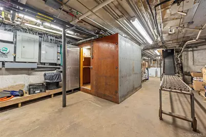 9412 Jamaica Avenue, Woodhaven, NY 11421 - Photo 30