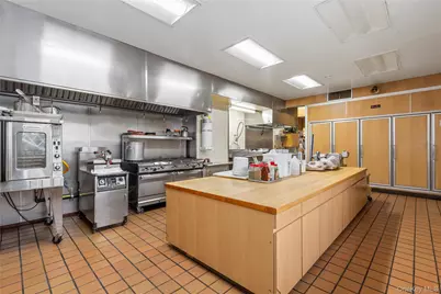 9412 Jamaica Avenue, Woodhaven, NY 11421 - Photo 6