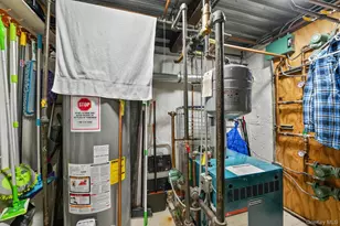 63-72 74th St, Middle Village, NY 11379 - Photo 30