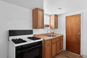 64 Watchogue Rd, New York, NY 10314 - Photo 12