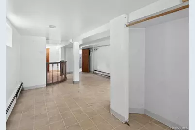 64 Watchogue Road, New York, NY 10314 - Photo 18