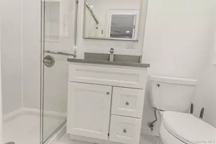 325 E Park Ave, Long Beach, NY 11561 - Photo 18