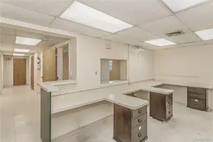 325 E Park Ave, Long Beach, NY 11561 - Photo 36