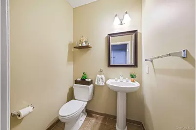 27 Avolet Court, Mount Sinai, NY 11766 - Photo 16