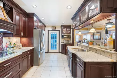 481 May Lane, East Meadow, NY 11554 - Photo 12