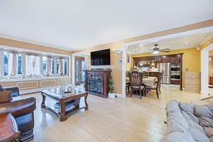 481 May Ln, East Meadow, NY 11554 - Photo 8