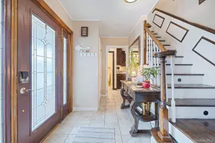 481 May Ln, East Meadow, NY 11554 - Photo 4