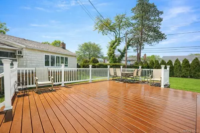 481 May Lane, East Meadow, NY 11554 - Photo 32