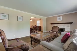 74 Mulberry Ave, Garden City, NY 11530 - Photo 4