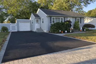 449 51st St, Lindenhurst, NY 11757 - Photo 2