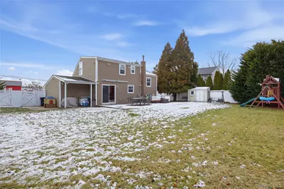 147 Ruth Street, West Islip, NY 11795 - Photo 24