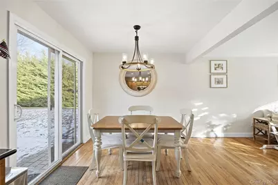 147 Ruth Street, West Islip, NY 11795 - Photo 10