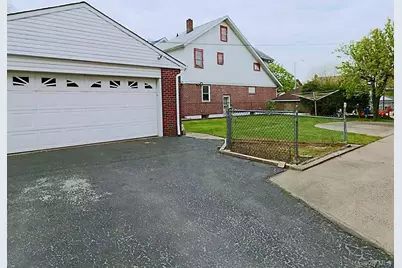 15306 32 Ave, Flushing, NY 11354 - Photo 4