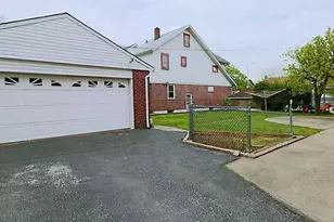 153-06 32nd Ave, Flushing, NY 11354 - Photo 4