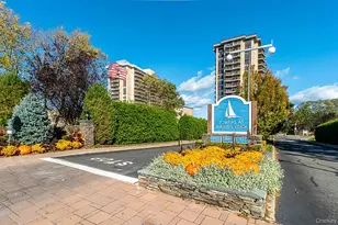 1805 215th St, Bayside, NY 11360 - Photo 24