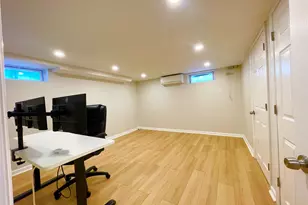 [Address not provided], New Hyde Park, NY 11040 - Photo 20