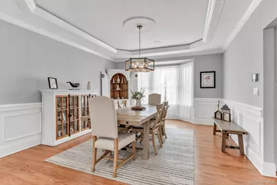 19 Sassinoro Boulevard, Cortlandt Manor, NY 10567 - Photo 8